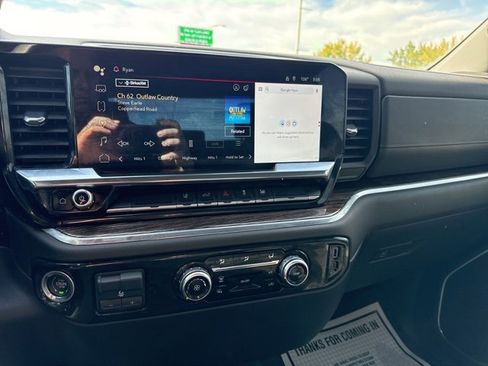 Used 2024 GMC Sierra 2500 SLE image 35