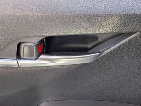 Used 2024 Toyota Camry SE w/ Convenience Package image 28