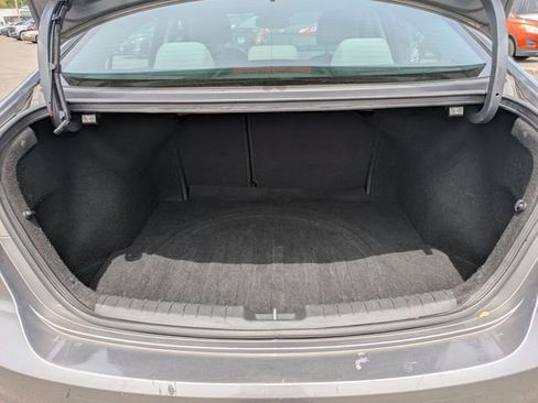 Used 2018 Hyundai Elantra Value Edition FWD image 22