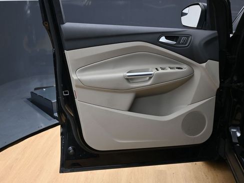 Used 2018 Ford Escape SE w/ SE Sync 3 Package image 38