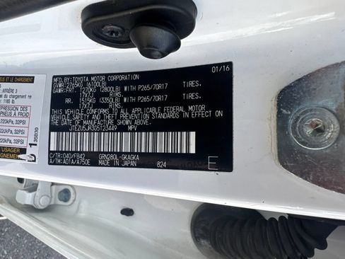 Used 2016 Toyota 4Runner SR5 RWD image 17