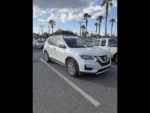 Used 2017 Nissan Rogue SV FWD image 30