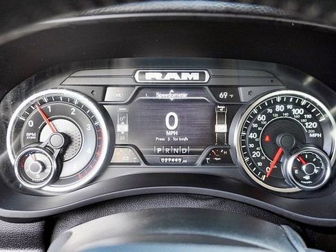 Used 2022 RAM 2500 Laramie AWD/4WD image 36