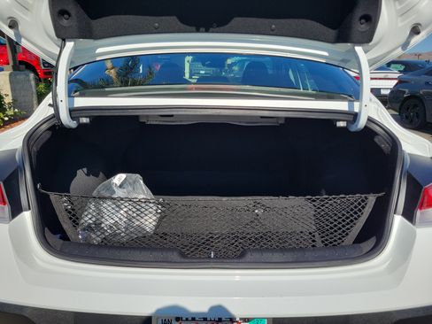 Certified 2025 Hyundai Elantra SE FWD image 27