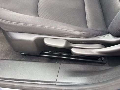 Used 2022 Chevrolet Malibu LS FWD image 12