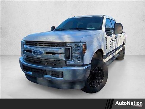 Used 2018 Ford F250 XLT image 1