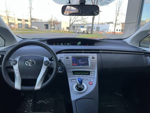 Used 2013 Toyota Prius Two image 13