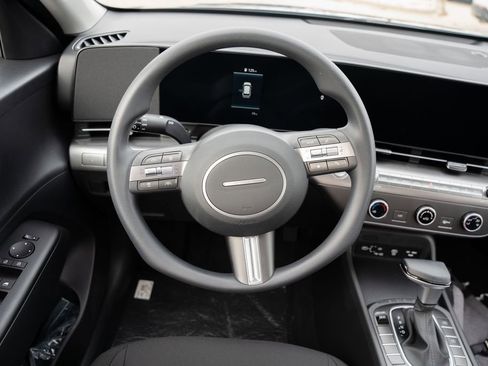 New 2026 Hyundai Kona SE image 14