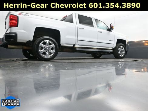 Used 2019 Chevrolet Silverado 2500 LTZ w/ Duramax Plus Package image 42