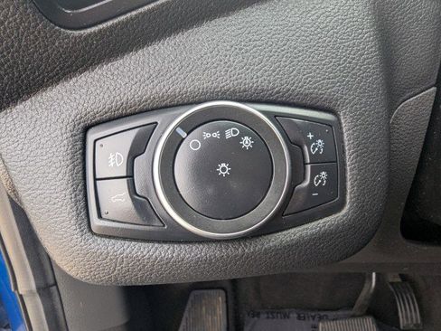 Used 2019 Ford Escape SEL image 16