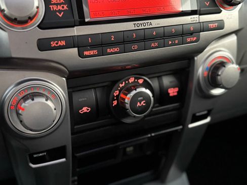 Used 2010 Toyota 4Runner SR5 image 37