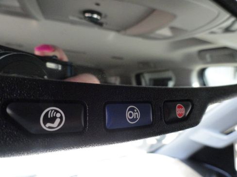 Used 2017 Chevrolet Tahoe LT image 39