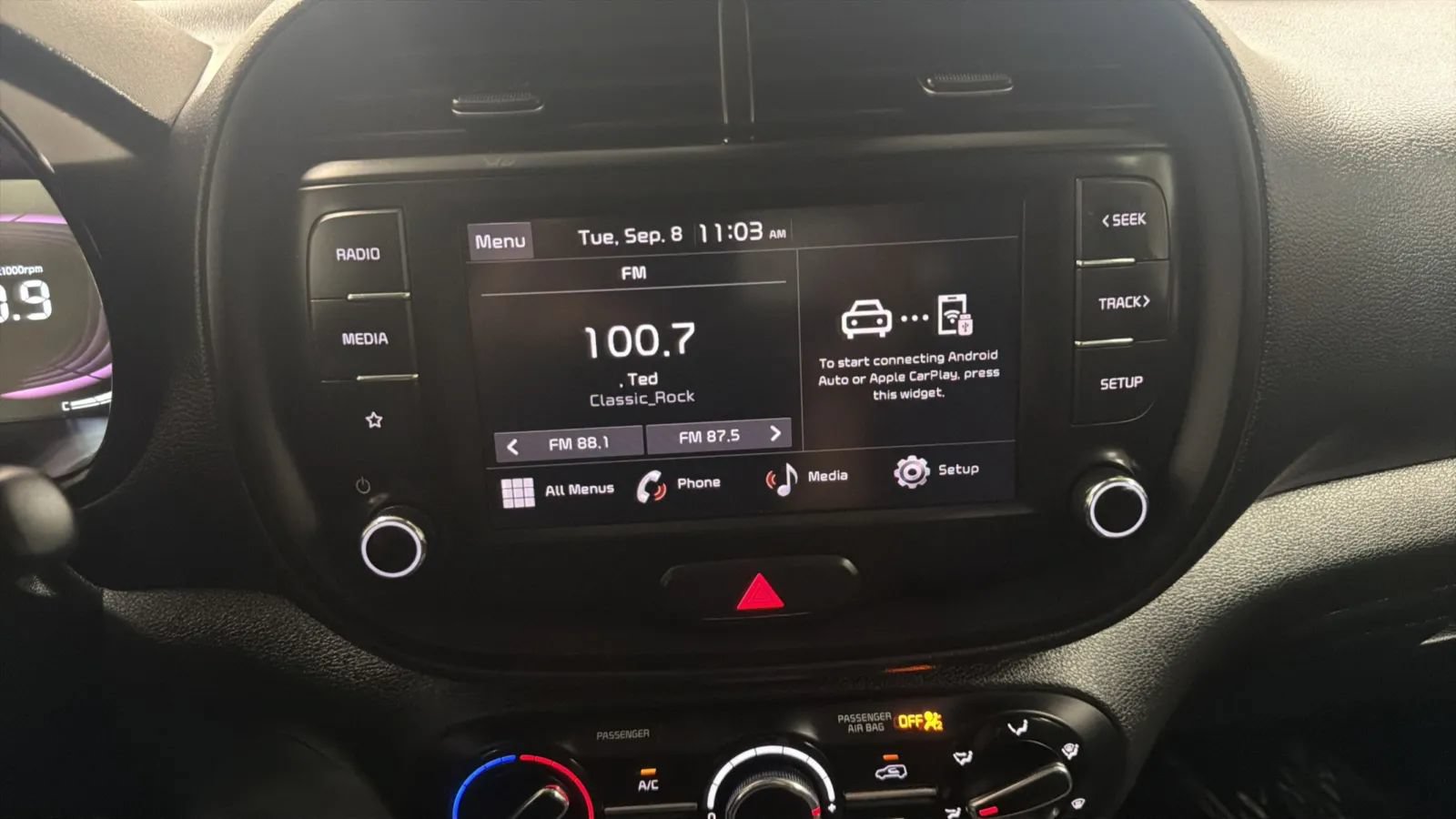 Used 2023 Kia Soul LX w/ Option Group 015 FWD image 13