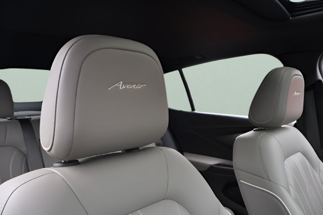 Used 2025 Buick Envista Avenir FWD image 15