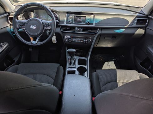 Used 2017 Kia Optima LX FWD image 28