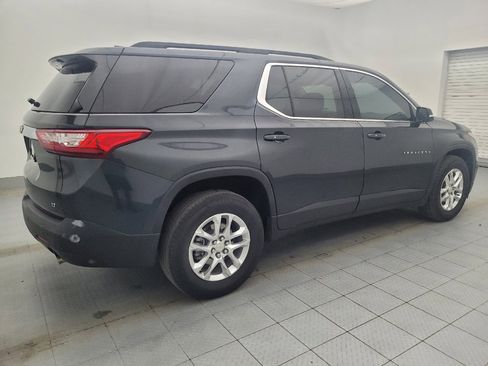 Used 2020 Chevrolet Traverse LT image 10