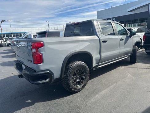 Used 2025 Chevrolet Silverado 1500 ZR2 w/ Technology Package image 6