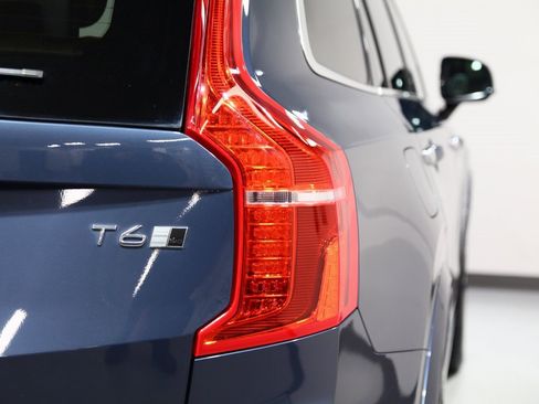 Used 2018 Volvo XC90 T6 Inscription w/ Convenience Package image 13