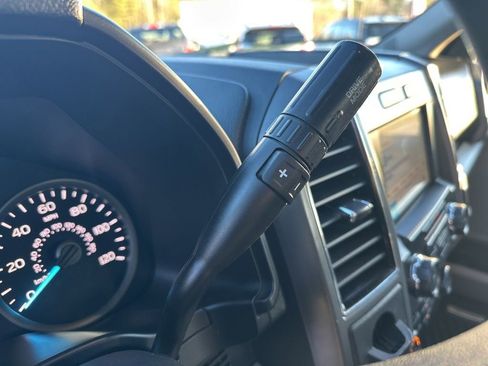 Used 2019 Ford F150 XLT image 28