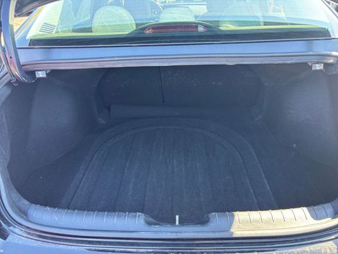 Used 2025 Hyundai Elantra Limited image 33