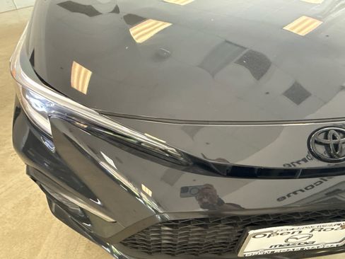 Used 2024 Toyota Corolla SE w/ SE Premium Package FWD image 8