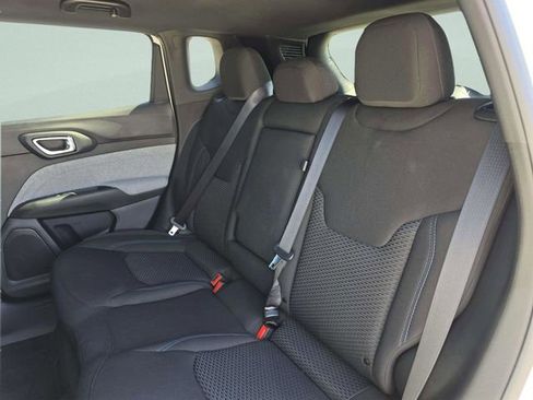Used 2025 Jeep Compass Sport AWD/4WD image 21