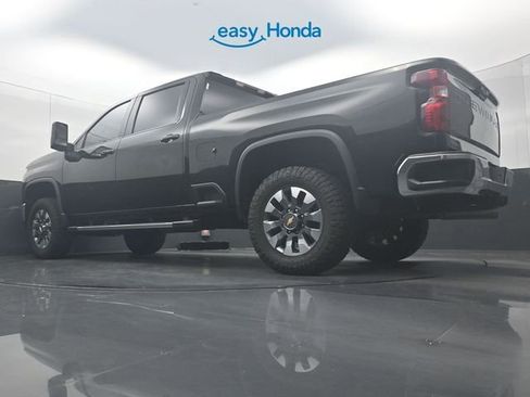 Used 2024 Chevrolet Silverado 2500 LT AWD/4WD image 31