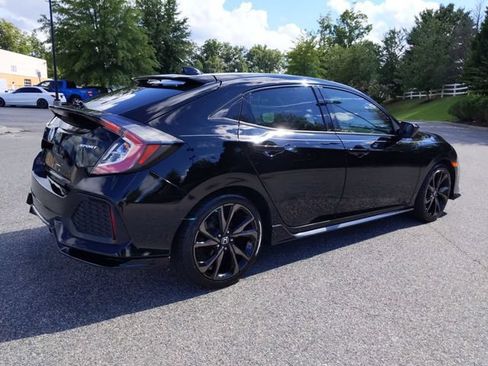 Used 2018 Honda Civic Sport image 4