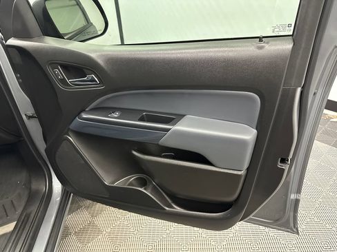 Used 2020 Chevrolet Colorado Z71 AWD/4WD image 15