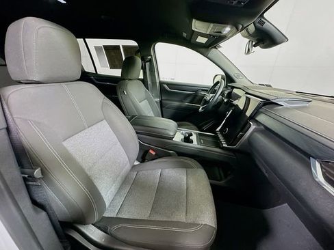 Certified 2025 GMC Acadia Elevation image 30