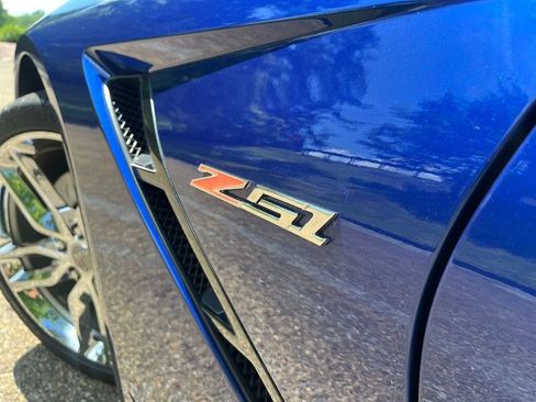 Used 2017 Chevrolet Corvette Stingray Coupe RWD image 44