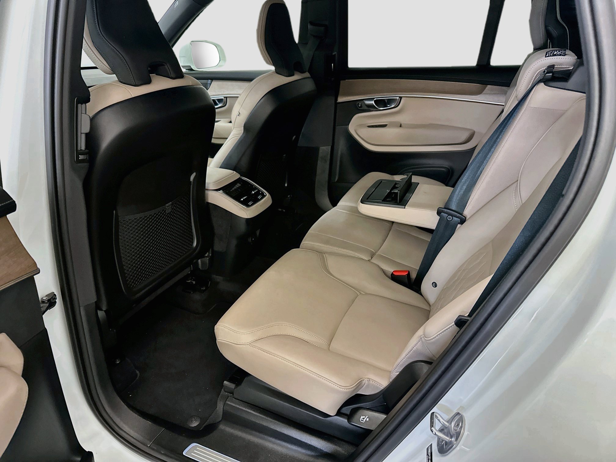 Used 2026 Volvo XC90 B6 Plus AWD/4WD image 30