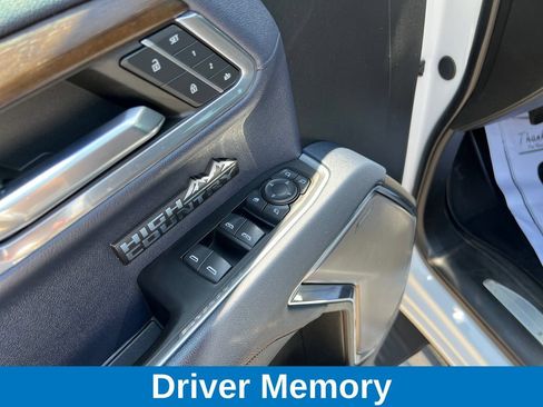 Used 2024 Chevrolet Silverado 1500 High Country w/ Technology Package AWD/4WD image 12