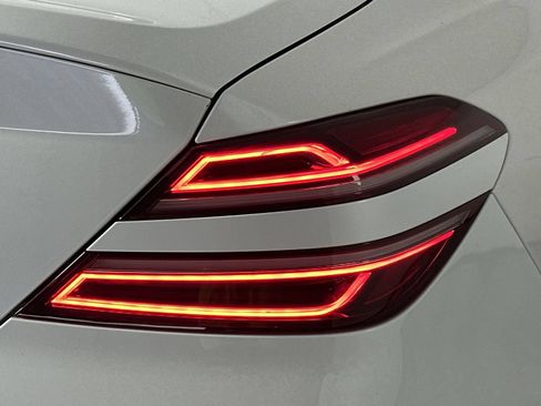 Used 2025 Genesis G70 2.5T RWD image 26