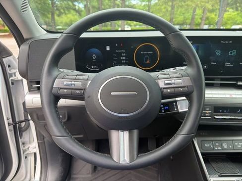 Used 2026 Hyundai Kona SEL Premium FWD image 13