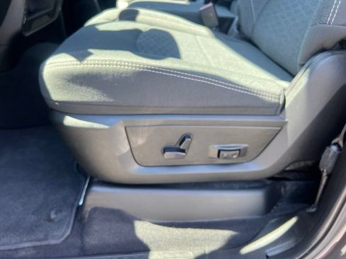 Used 2026 RAM 2500 Big Horn AWD/4WD image 40