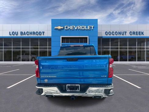 Used 2023 Chevrolet Silverado 1500 LTZ w/ Z71 Off-Road Package AWD/4WD image 7