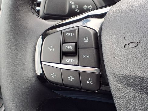 Used 2023 Ford Escape Platinum w/ Premium Technology Package AWD/4WD image 23
