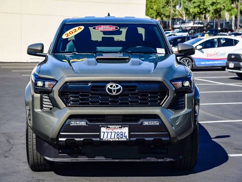 Certified 2024 Toyota Tacoma TRD Sport image 2