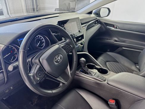 Used 2024 Toyota Camry SE FWD image 7