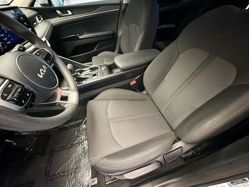 Used 2022 Kia K5 LXS FWD image 11