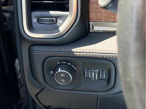 Used 2021 RAM 2500 Limited AWD/4WD image 20