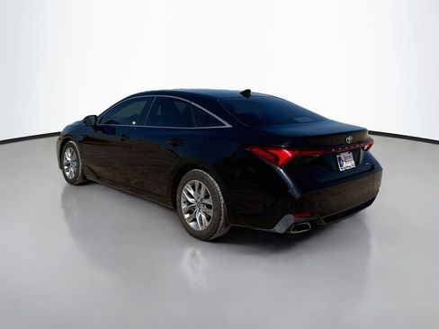 Used 2022 Toyota Avalon XLE FWD image 5