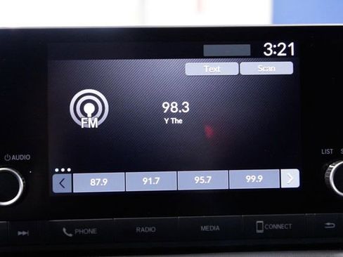 Certified 2024 Honda HR-V Sport image 31