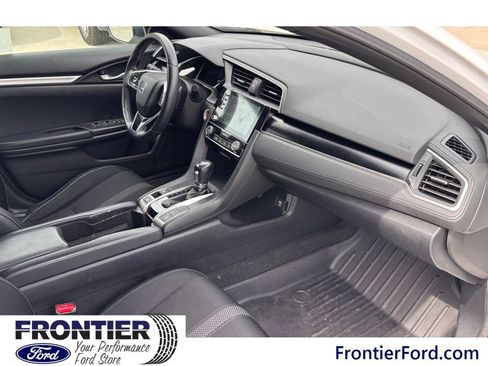 Used 2019 Honda Civic Sport image 16