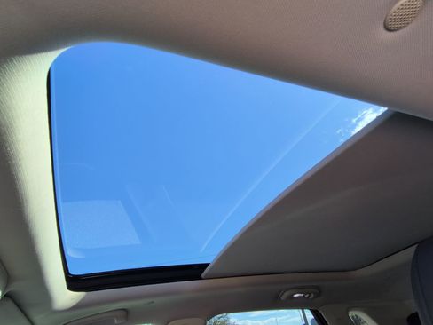 Used 2019 Cadillac XT5 Premium Luxury w/ LPO, Black Ice Package image 20