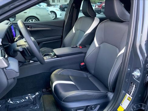 Used 2026 Toyota Camry SE FWD image 8