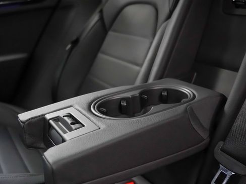 New 2026 Porsche Panamera 4 image 19