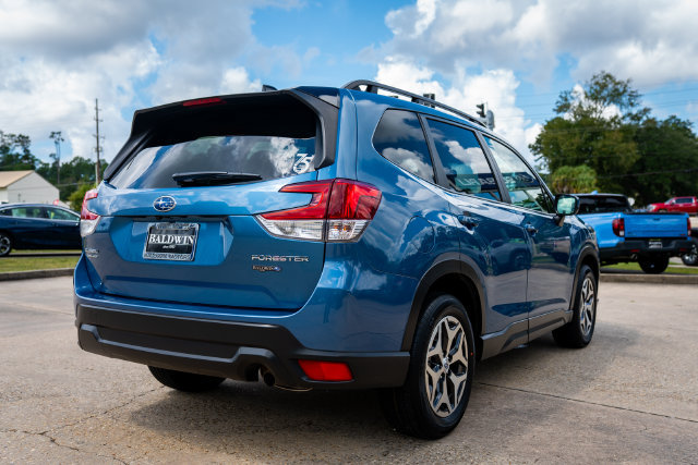 Certified 2024 Subaru Forester Premium AWD/4WD image 18