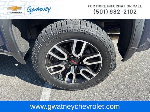 Used 2020 GMC Sierra 1500 AT4 w/ AT4 Premium Package AWD/4WD image 10